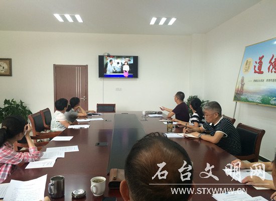 图为“看短片”
