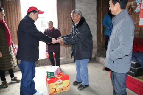 传承雷锋精神 增辉文明石台