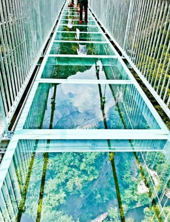 玻璃桥效果图