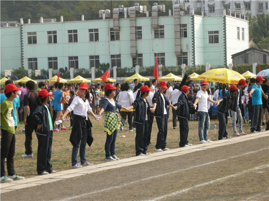 2012年10月服务于石台县中小学生田径运动会