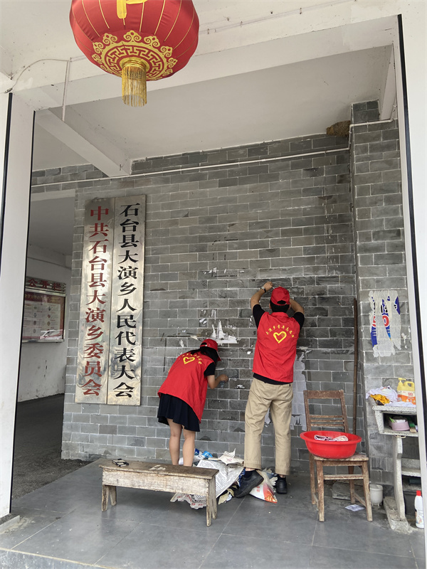 edadc6cb5ee807ce480ff24154f1d1e.jpg