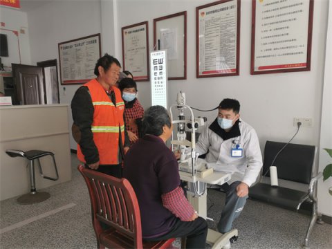 �ػ����������ӽ� ���η�թ���� �������������ƴ忪չů�ı���˫���񡱻