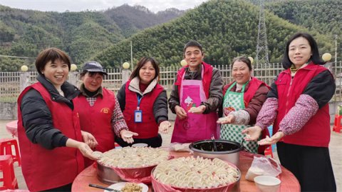 ��������ش壺ŨŨ������  ůů������