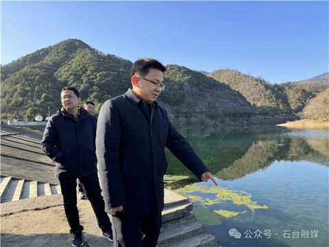 ���µ��ж�����̬���������ͳ��и��¹���