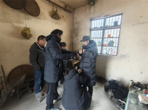 �������޷� ���ů���ġ�����ũ��פ���һ���ǣ�߰�������Ϊ������ȥ������ů