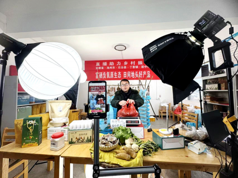 ʯ̨���д壺�Խ�ֱ���� �������ɽ